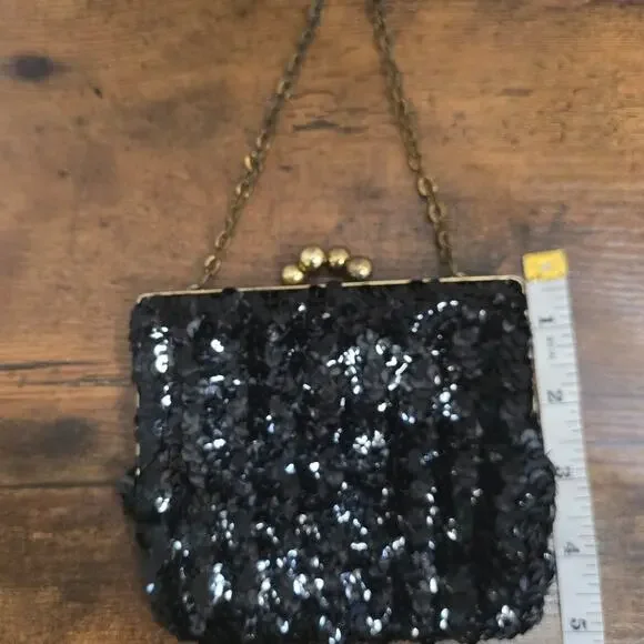 Vintage black sequin small clutch purse with gold accents! - Picture 2 of 3